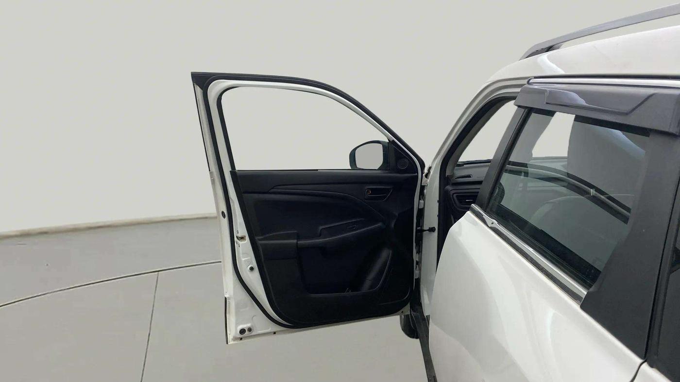2023 Maruti BREZZA LXI S- CNG, CNG, Manual, 46,401 km, LHS Front Door
