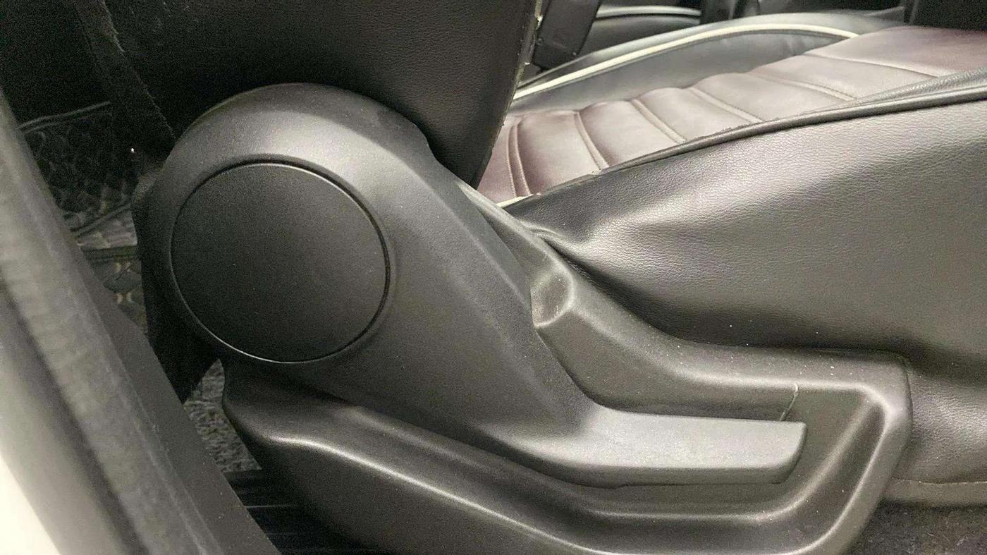 2023 Maruti BREZZA LXI S- CNG, CNG, Manual, 46,401 km, Driver Side Adjustment Panel