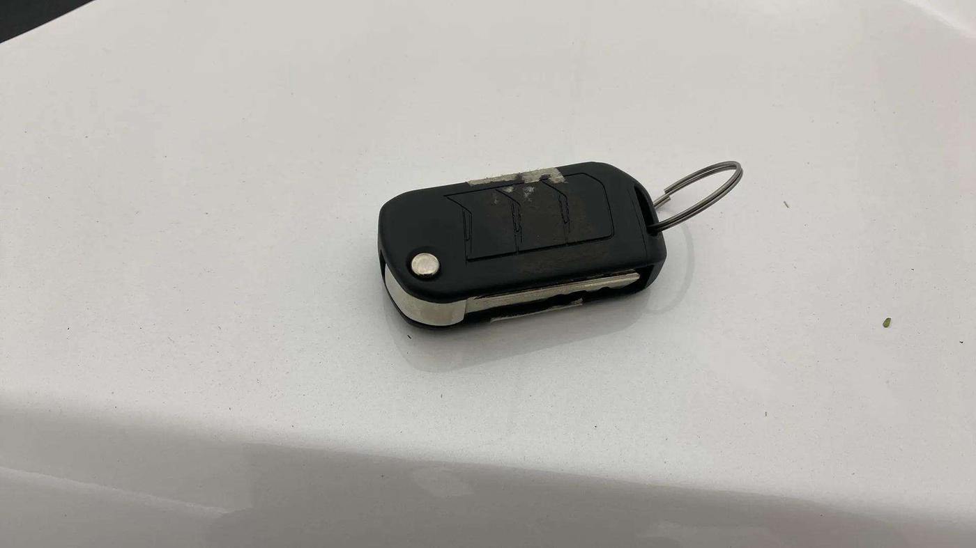 2024 Mahindra SCORPIO-N N Z8 S Petrol AT, Petrol, Automatic, 7,611 km, Key Close Up