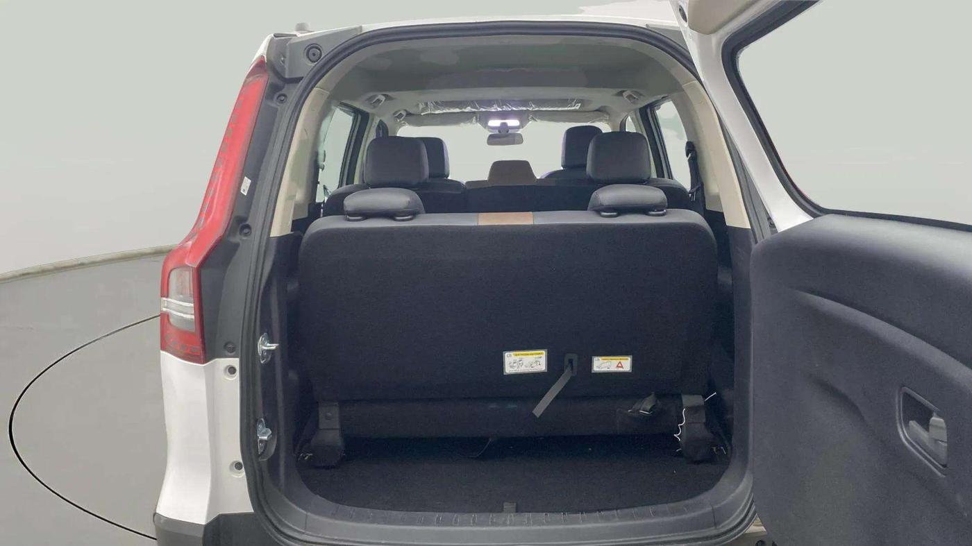 2024 Mahindra SCORPIO-N N Z8 S Petrol AT, Petrol, Automatic, 7,611 km, Boot Door Open