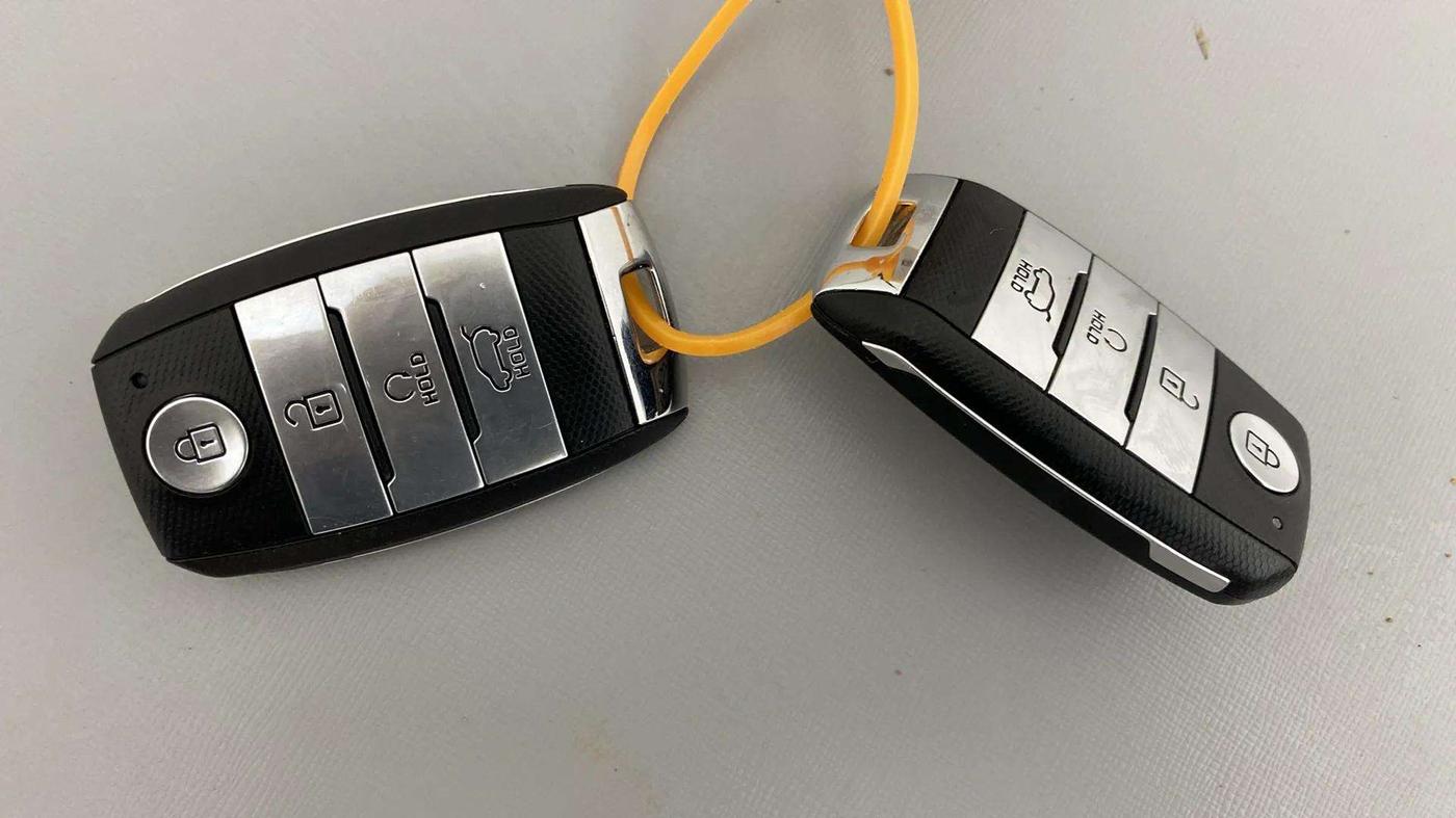 2022 KIA SELTOS HTX IVT 1.5 PETROL, Petrol, Automatic, 19,664 km, Key Close Up