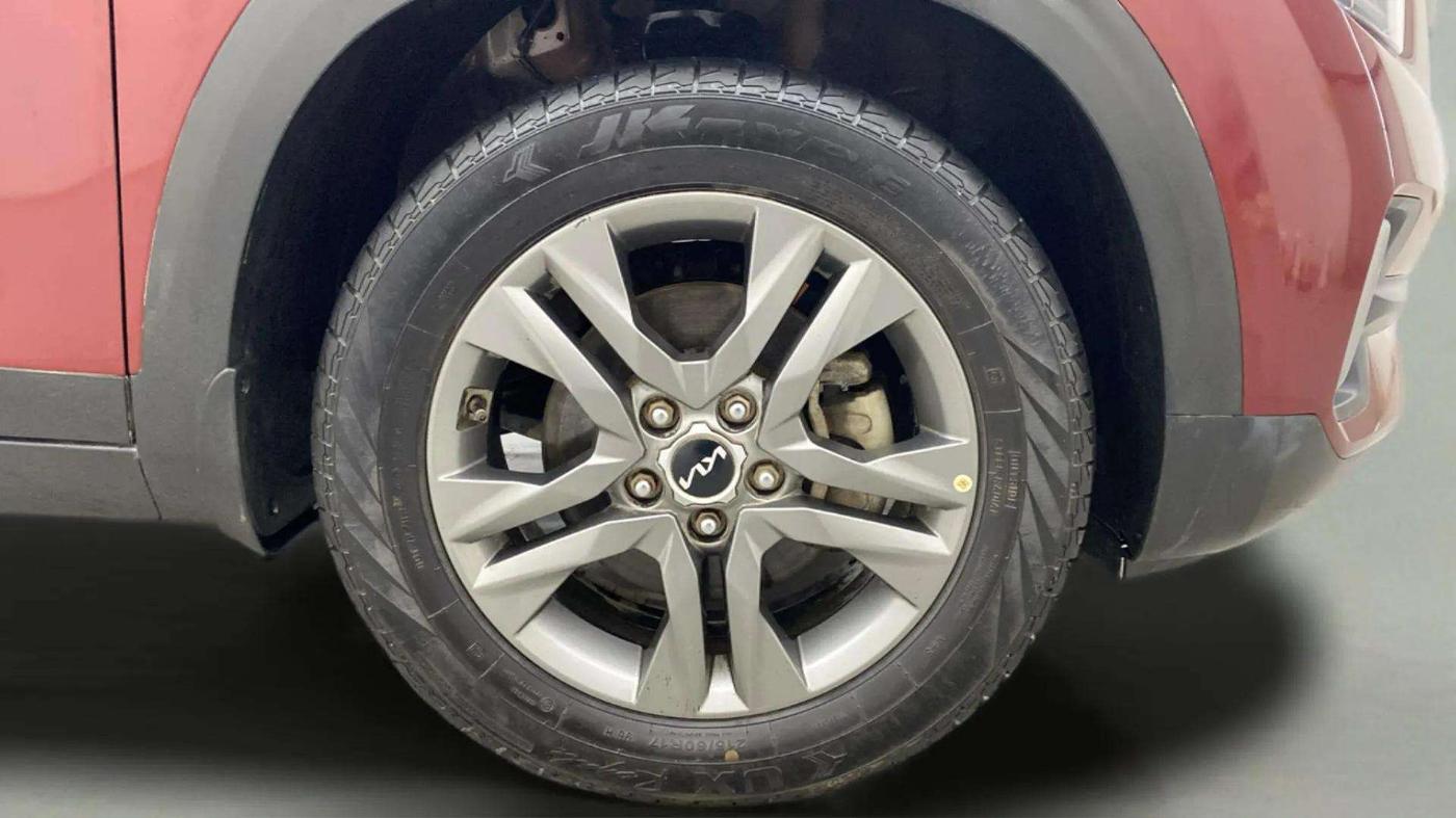 2022 KIA SELTOS HTX IVT 1.5 PETROL, Petrol, Automatic, 19,664 km, Right Front Wheel