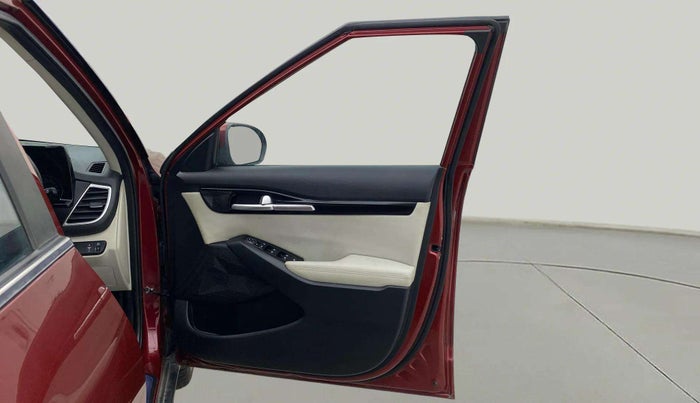 2022 KIA SELTOS HTX IVT 1.5 PETROL, Petrol, Automatic, 19,664 km, RHS Front Door