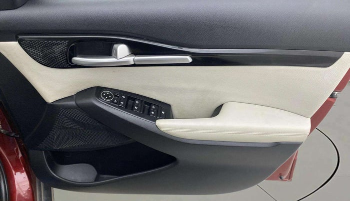 2022 KIA SELTOS HTX IVT 1.5 PETROL, Petrol, Automatic, 19,664 km, Driver Side Door Panels Control
