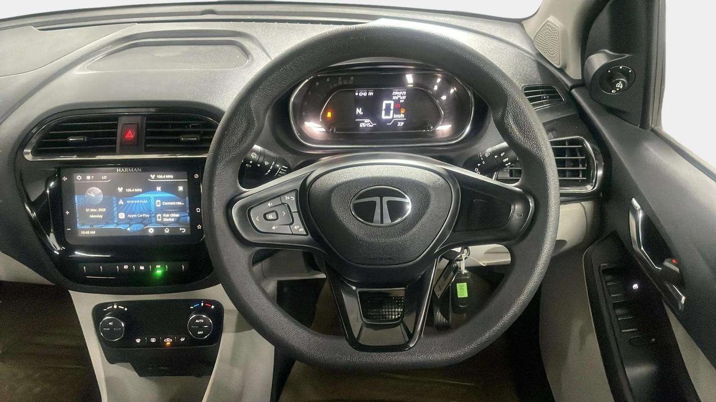 2024 Tata Tiago  XZA Plus CNG, CNG, Automatic, 12,733 km, Steering Wheel Close Up