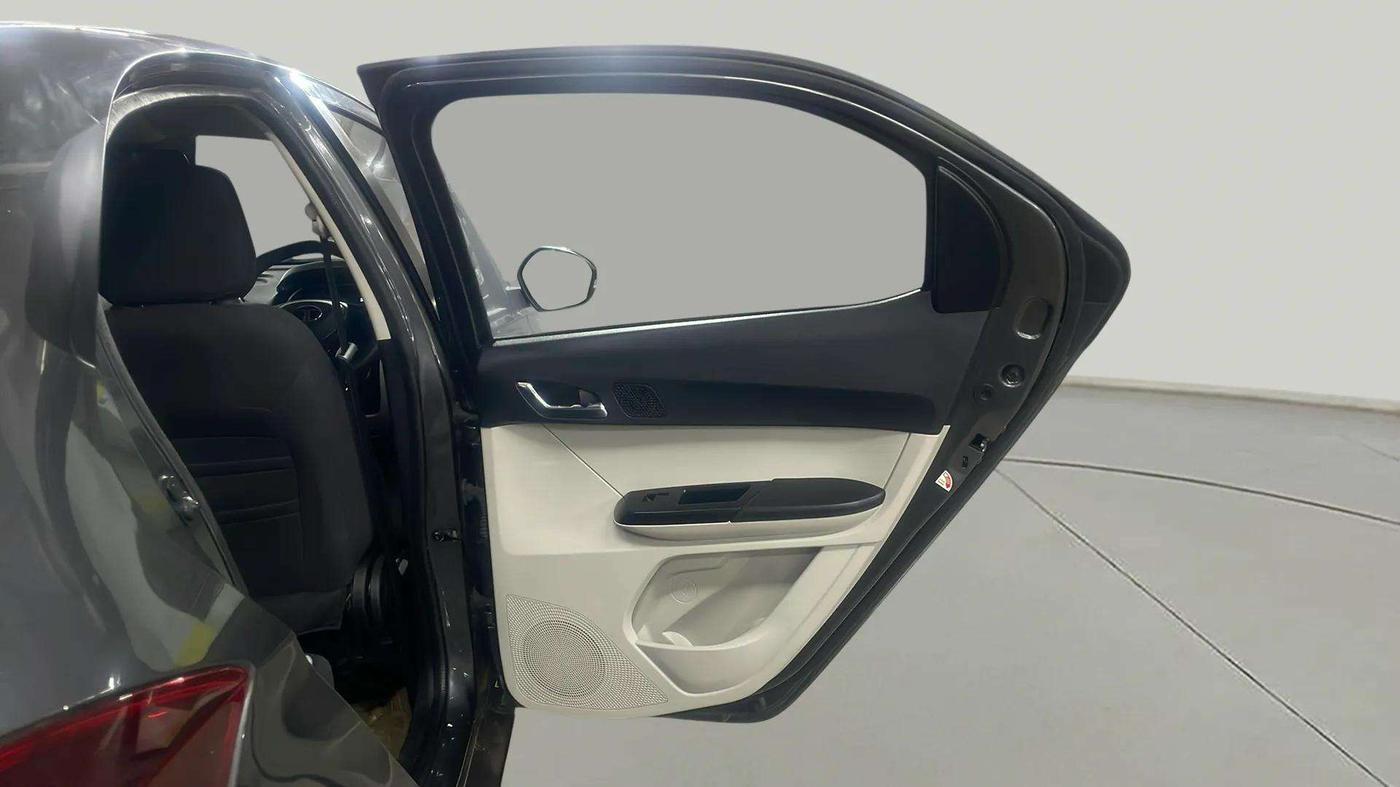 2024 Tata Tiago  XZA Plus CNG, CNG, Automatic, 12,733 km, RHS Rear Door