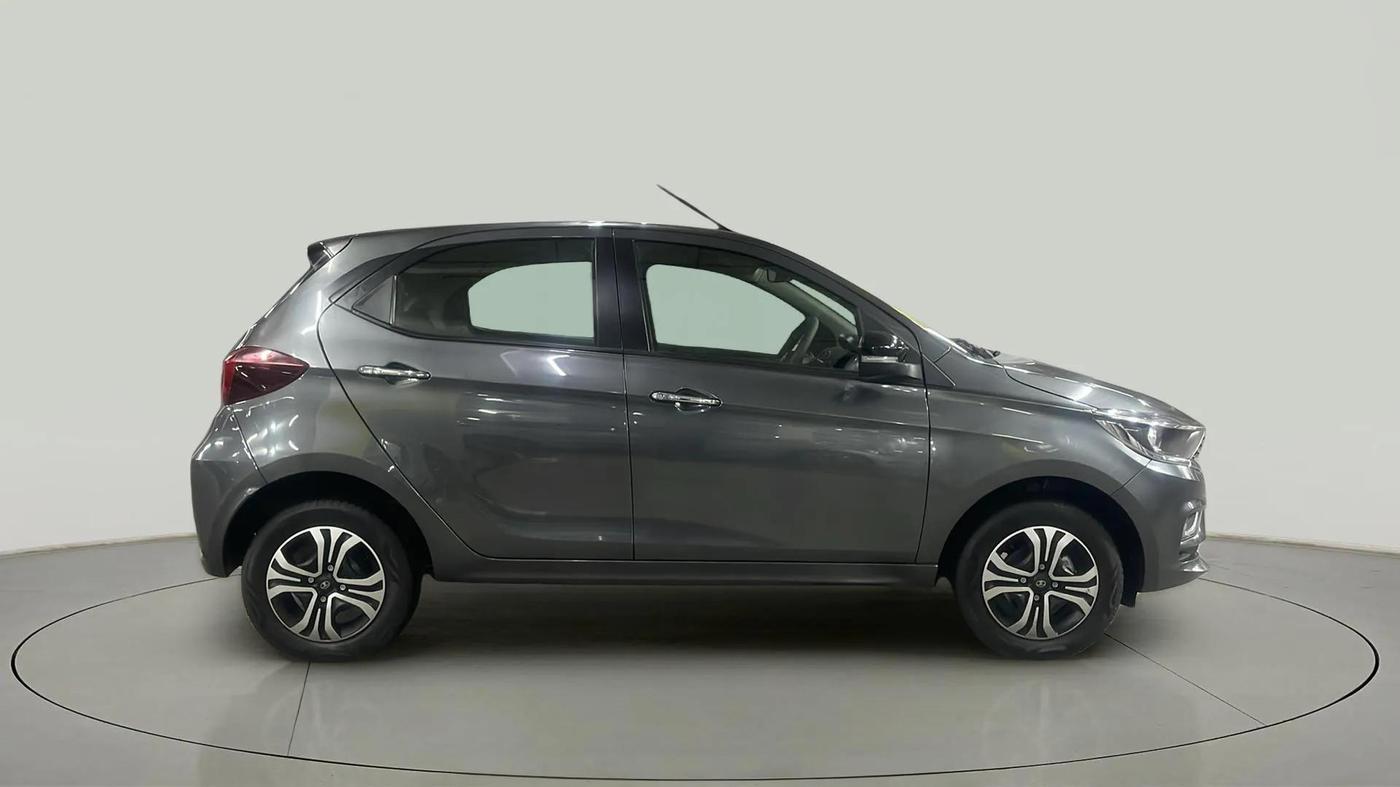 2024 Tata Tiago  XZA Plus CNG, CNG, Automatic, 12,733 km, Right Side View