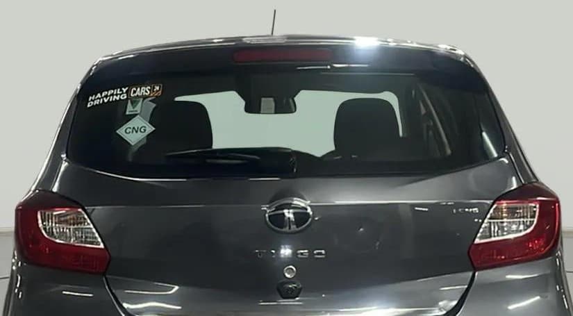 2024 Tata Tiago  XZA Plus CNG, CNG, Automatic, 12,733 km, Rear Windshield