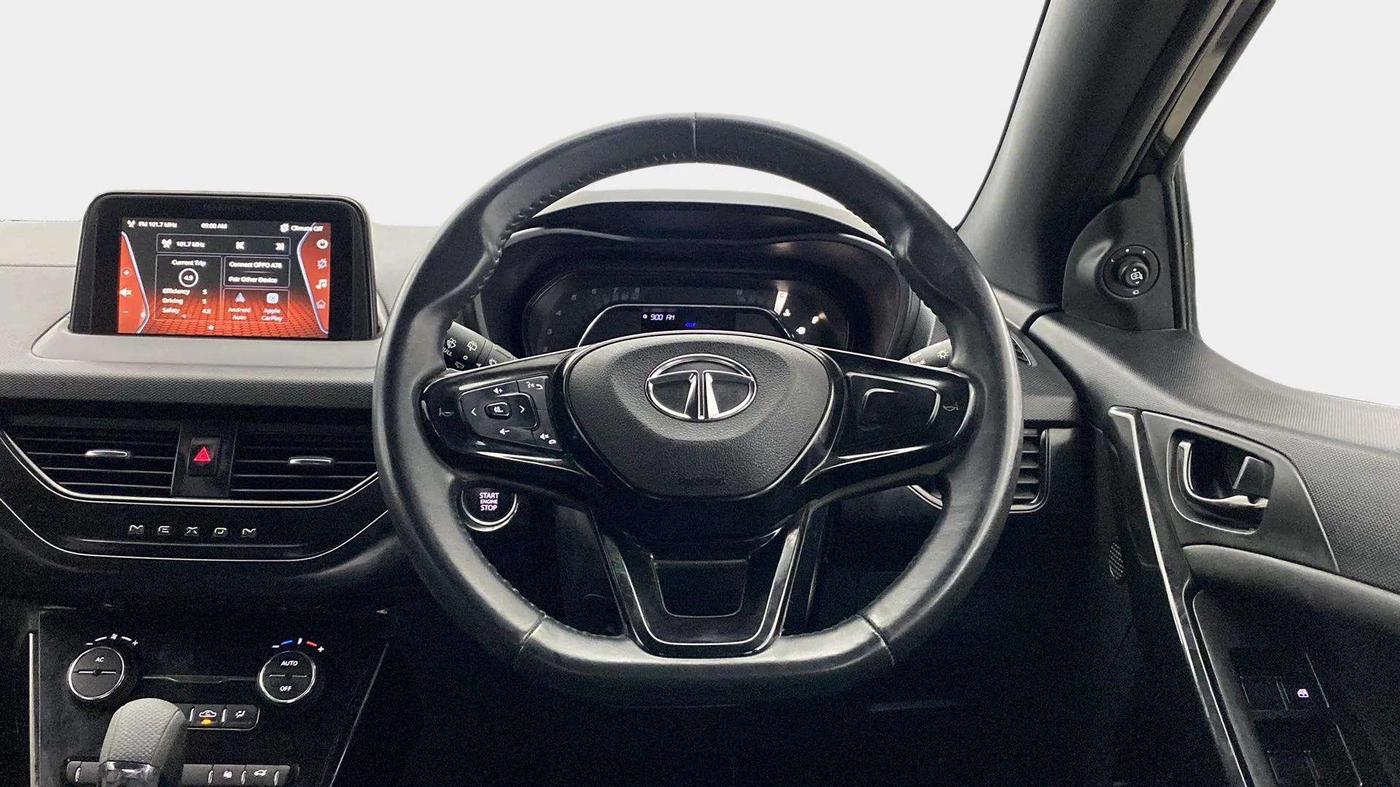 2023 Tata NEXON XZA PLUS DIESEL DARK EDITION, Diesel, Automatic, 32,880 km, Steering Wheel Close Up