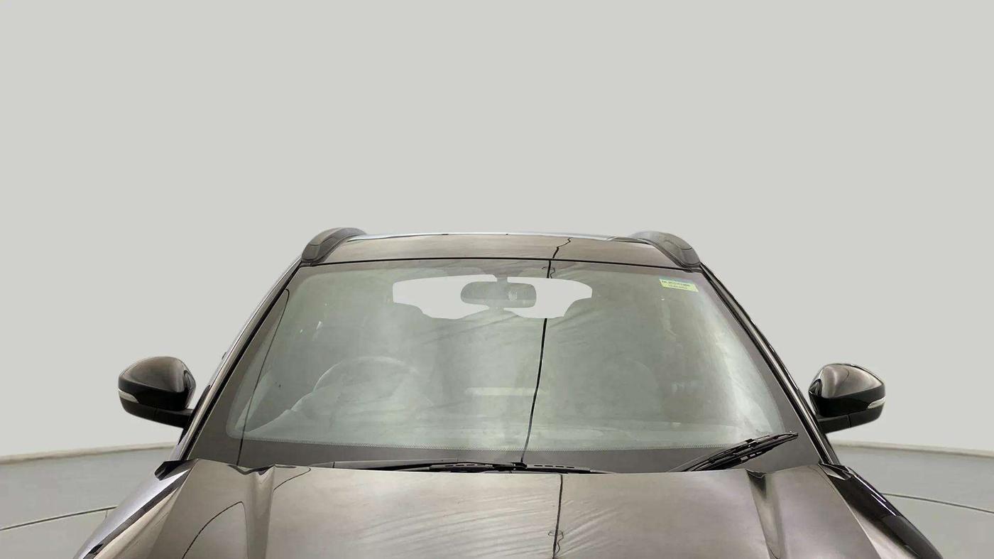 2023 Tata NEXON XZA PLUS DIESEL DARK EDITION, Diesel, Automatic, 32,880 km, Front Windshield