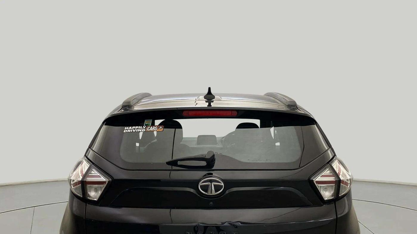 2023 Tata NEXON XZA PLUS DIESEL DARK EDITION, Diesel, Automatic, 32,880 km, Rear Windshield
