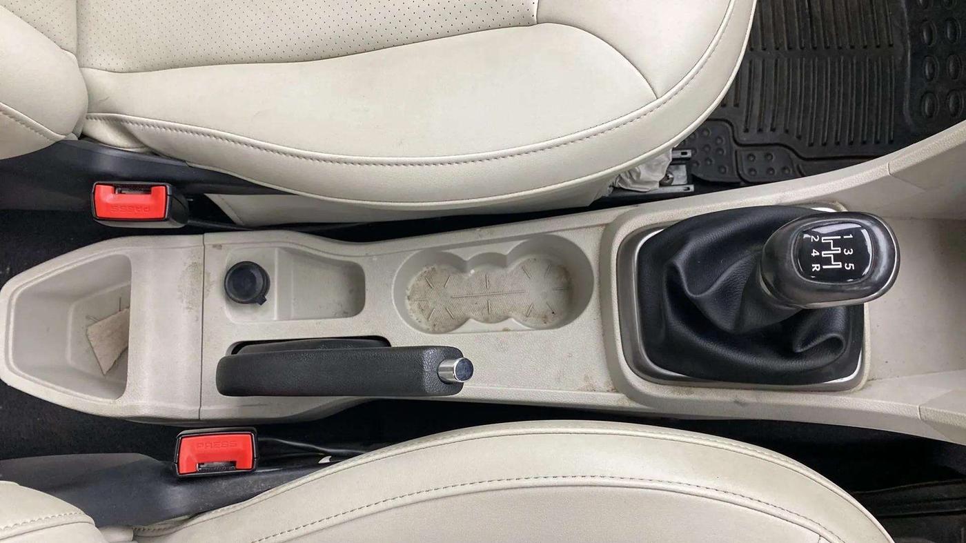 2023 Tata TIGOR XZ PLUS LEATHERETTE, Petrol, Manual, 7,848 km, Gear Lever