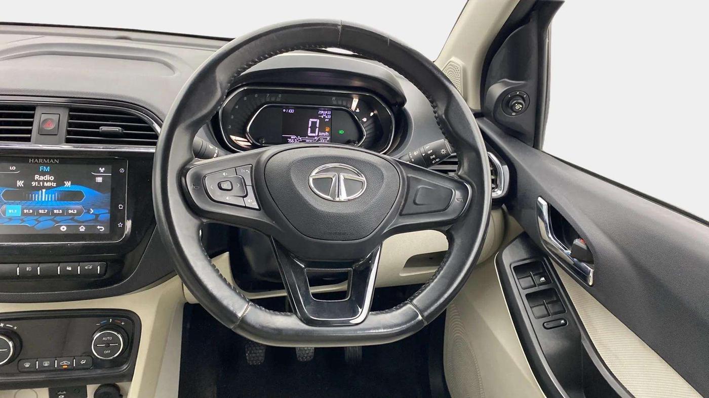 2023 Tata TIGOR XZ PLUS LEATHERETTE, Petrol, Manual, 7,848 km, Steering Wheel Close Up