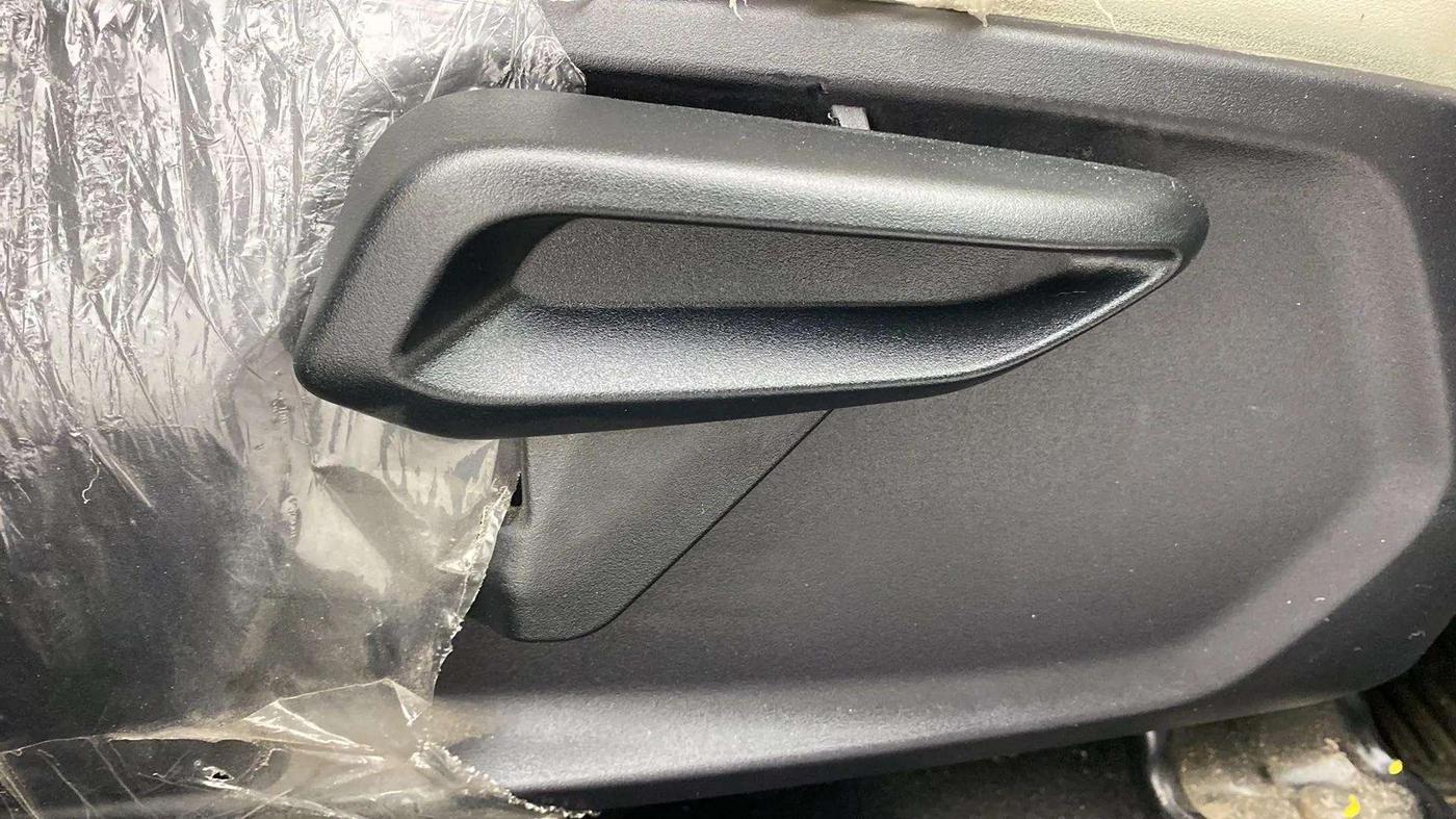 2023 Tata TIGOR XZ PLUS LEATHERETTE, Petrol, Manual, 7,848 km, Driver Side Adjustment Panel
