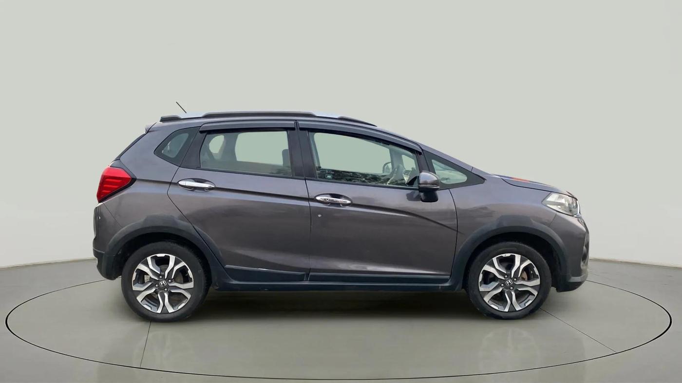 2017 Honda WR-V 1.5L I-DTEC VX MT, Diesel, Manual, 88,594 km, Right Side View