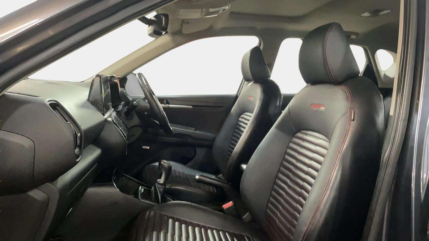 2022 KIA SONET GTX PLUS 1.5, Diesel, Manual, 25,148 km, Right Side Front Door Cabin