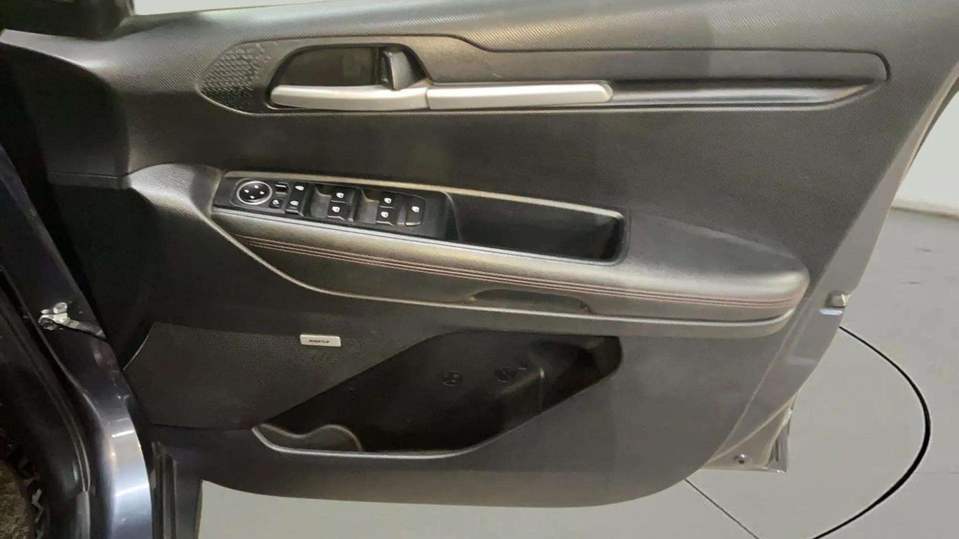 2022 KIA SONET GTX PLUS 1.5, Diesel, Manual, 25,148 km, Driver Side Door Panels Control