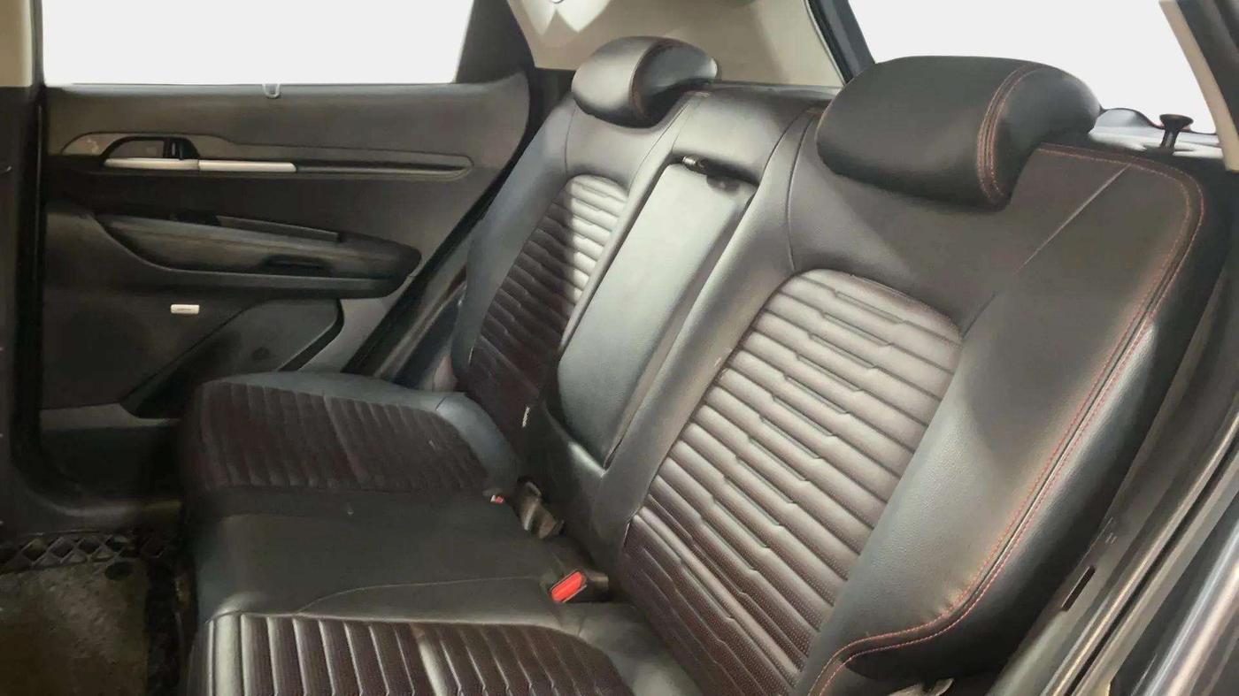2022 KIA SONET GTX PLUS 1.5, Diesel, Manual, 25,148 km, Right Side Rear Door Cabin
