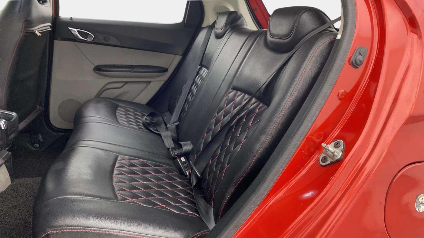 2017 Tata Tiago XZ PETROL, Petrol, Manual, 1,00,019 km, Right Side Rear Door Cabin