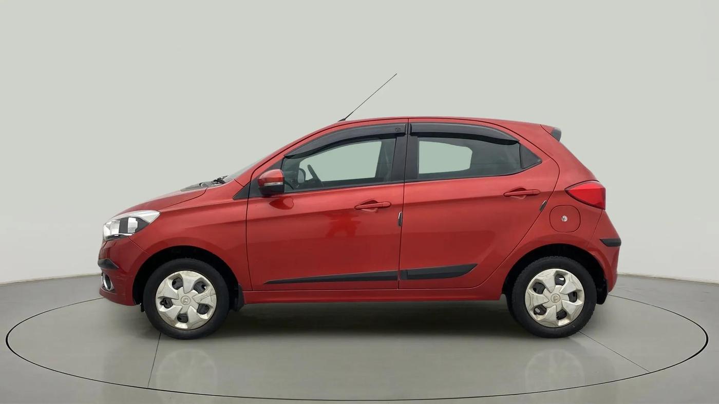 2017 Tata Tiago XZ PETROL, Petrol, Manual, 1,00,019 km, Left Side