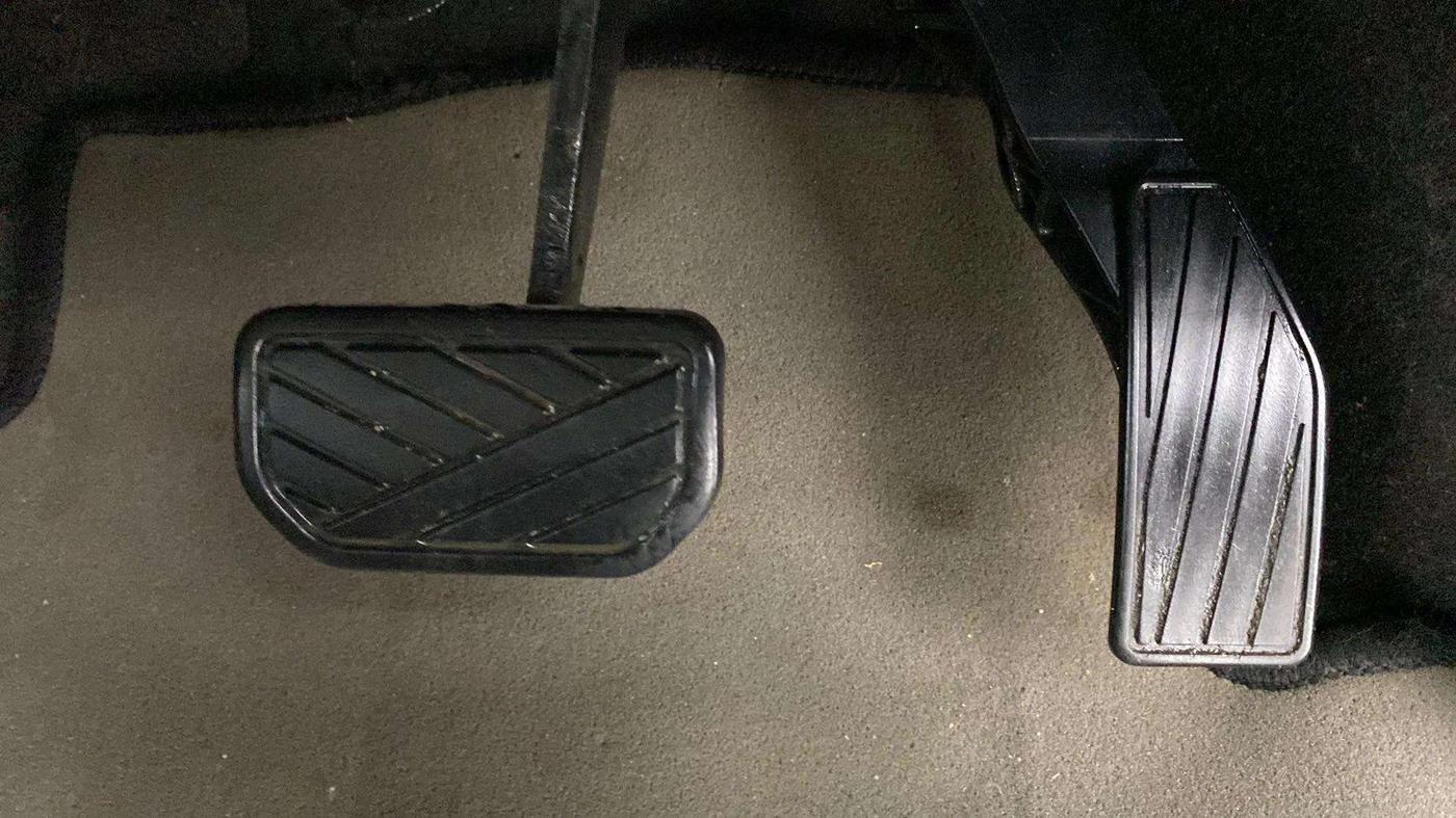 2019 Maruti S PRESSO VXI PLUS AMT, Petrol, Automatic, 60,564 km, Pedals
