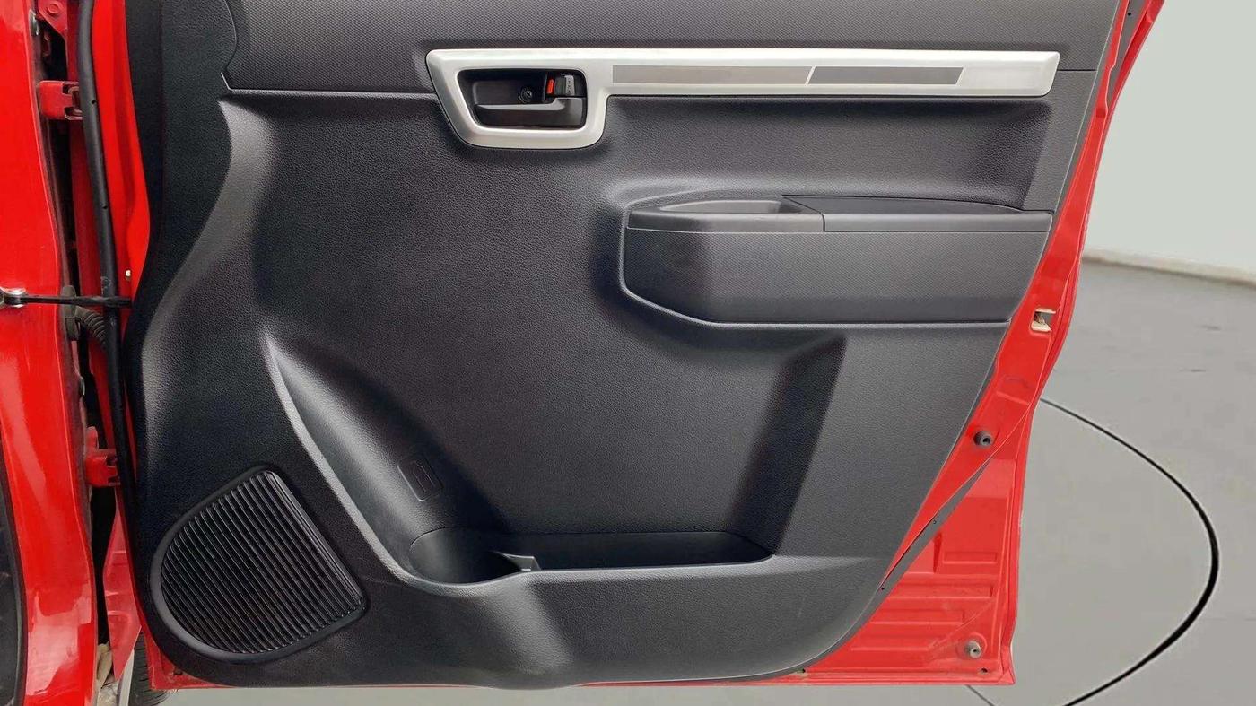 2019 Maruti S PRESSO VXI PLUS AMT, Petrol, Automatic, 60,564 km, Driver Side Door Panels Control