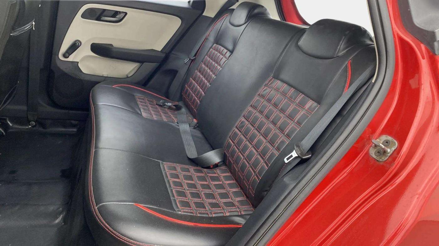 2023 Tata ALTROZ XE PLUS PETROL, Petrol, Manual, 31,497 km, Right Side Rear Door Cabin