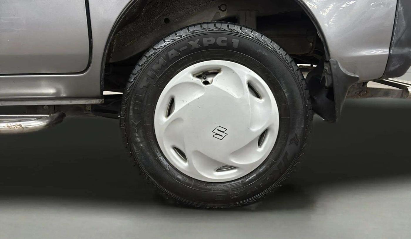 2023 Maruti Eeco 5 STR AC CNG, CNG, Manual, 21,523 km, Left Rear Wheel