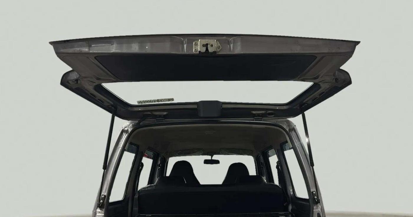 2023 Maruti Eeco 5 STR AC CNG, CNG, Manual, 21,523 km, Boot Door Open