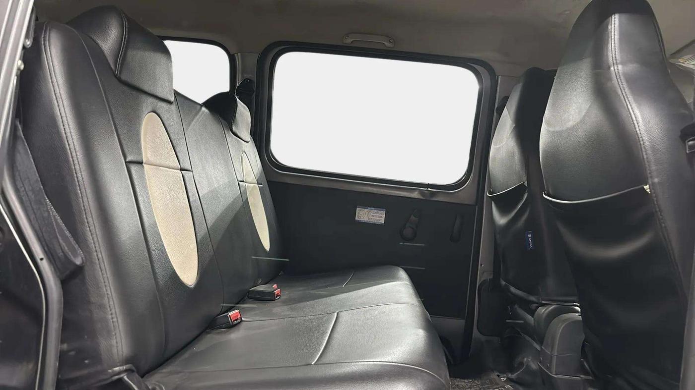 2023 Maruti Eeco 5 STR AC CNG, CNG, Manual, 21,523 km, Right Side Rear Door Cabin