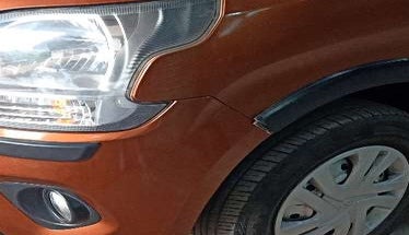2021 Maruti New Wagon-R LXI CNG 1.0, CNG, Manual, 33,087 km, Front bumper - Bumper cladding minor damage/missing