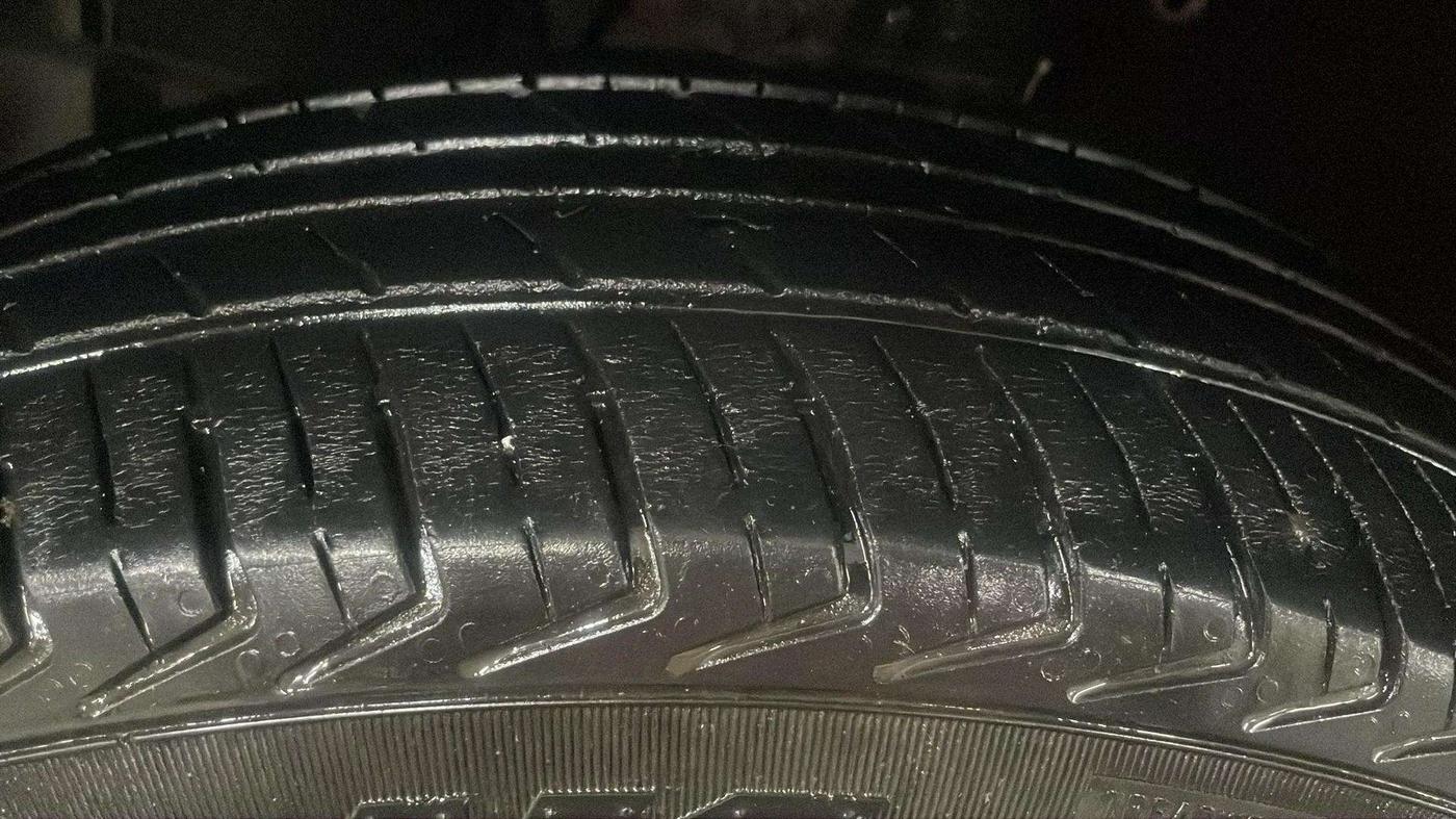 2021 Maruti New Wagon-R LXI CNG 1.0, CNG, Manual, 33,087 km, Right Front Tyre Tread
