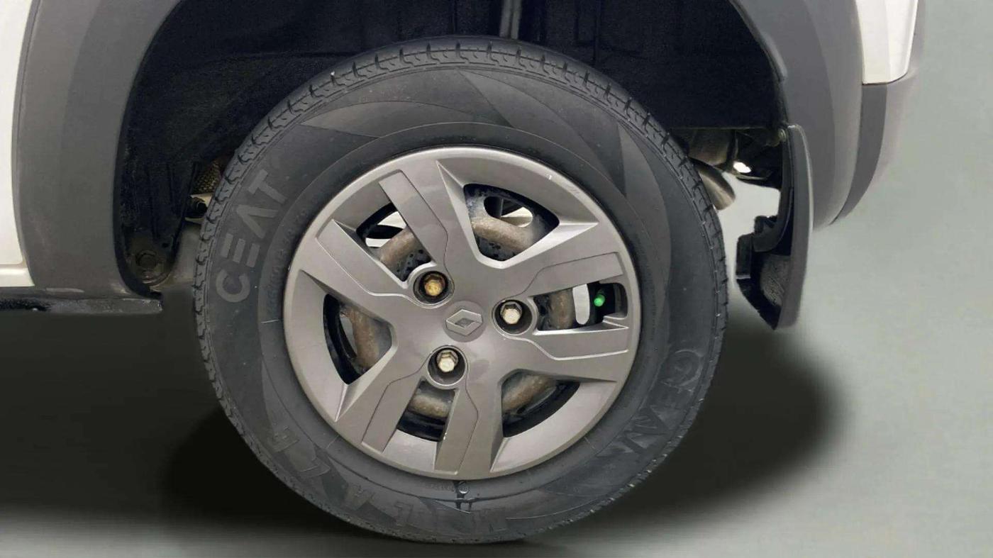 2018 Renault Kwid RXT 1.0 AMT (O), Petrol, Automatic, 49,120 km, Left Rear Wheel