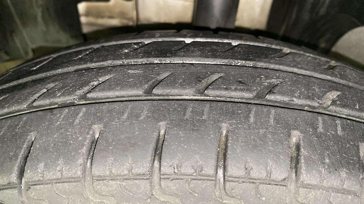 2018 Renault Kwid RXT 1.0 AMT (O), Petrol, Automatic, 49,120 km, Left Front Tyre Tread