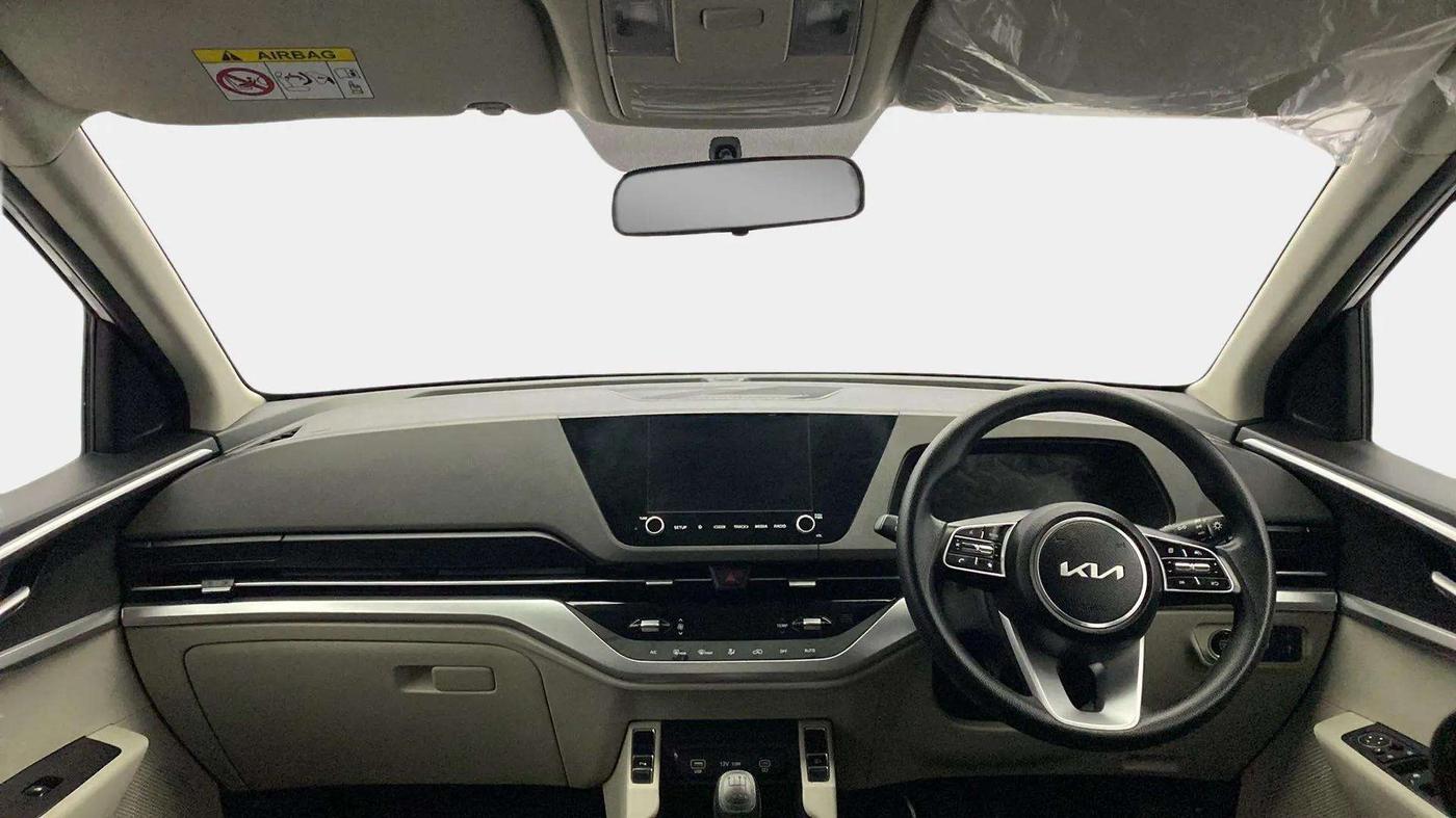 2022 KIA CARENS PRESTIGE PLUS 1.4 PETROL 7 STR, Petrol, Manual, 32,951 km, Dashboard