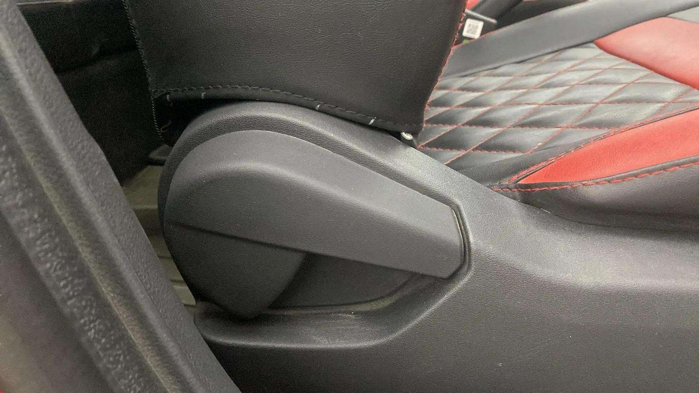 2024 Nissan MAGNITE  XE AMT EZ Shift, Petrol, Automatic, 6,970 km, Driver Side Adjustment Panel