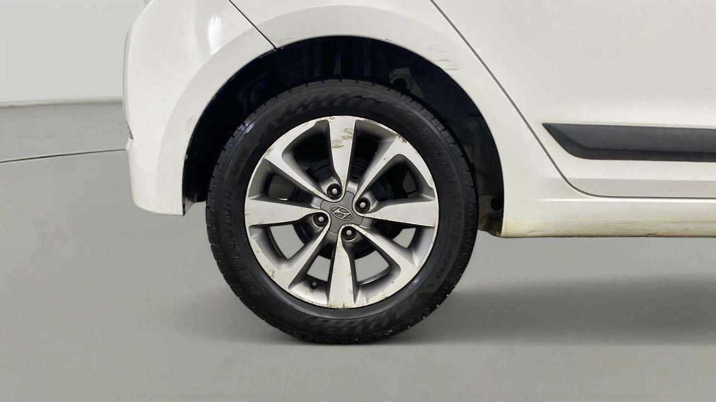 2014 Hyundai Elite i20 ASTA 1.2, Petrol, Manual, 71,306 km, Right Rear Wheel