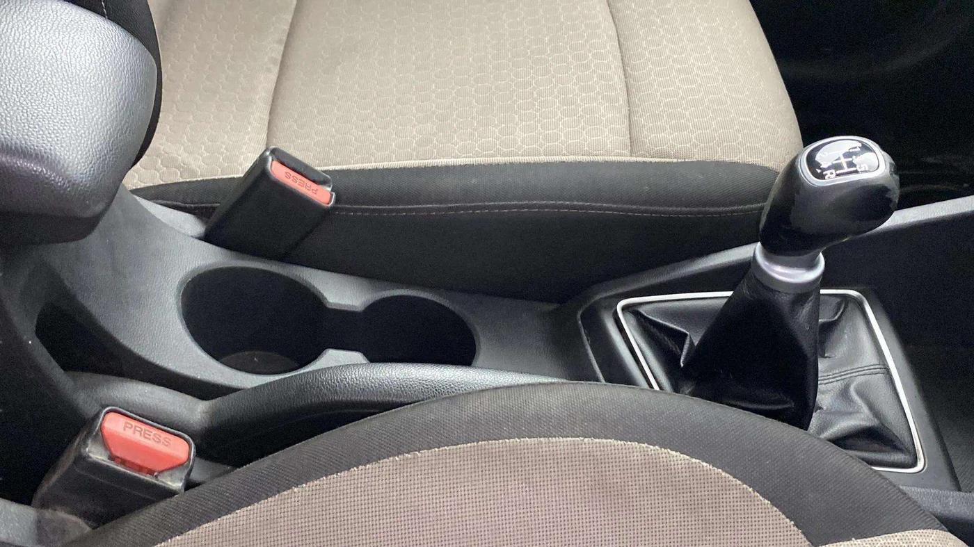 2014 Hyundai Elite i20 ASTA 1.2, Petrol, Manual, 71,306 km, Gear Lever