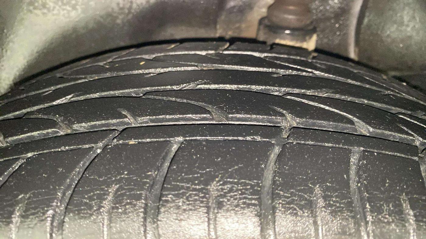 2018 Hyundai Creta SX (O) 1.6 DIESEL, Diesel, Manual, 25,240 km, Left Rear Tyre Tread