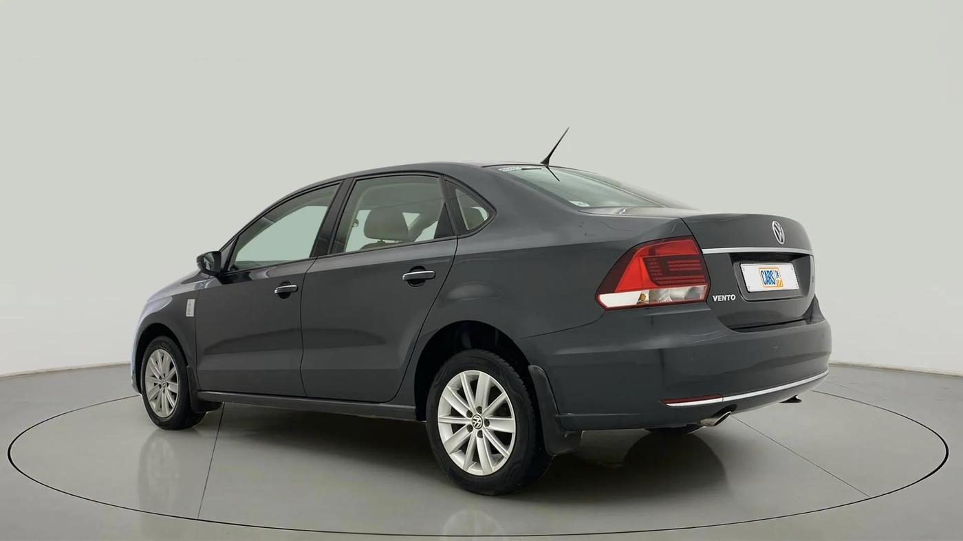 2016 Volkswagen Vento HIGHLINE 1.6 MPI, Petrol, Manual, 42,034 km, Left Back Diagonal