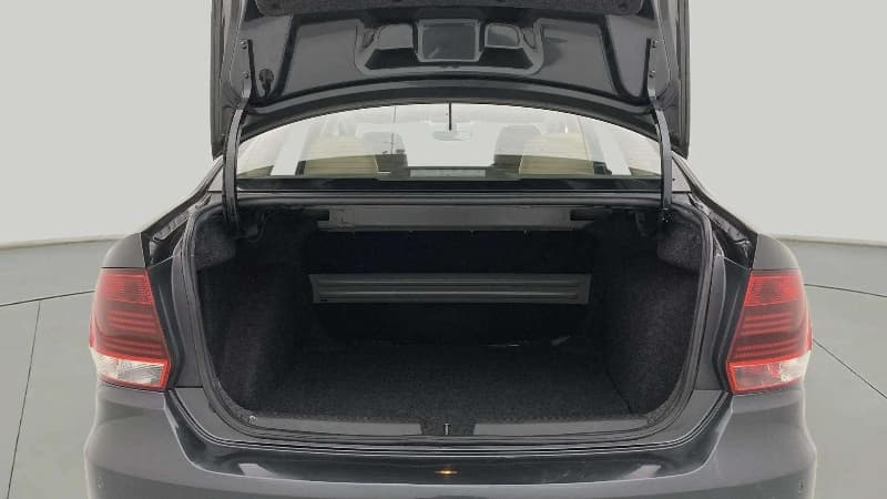 2016 Volkswagen Vento HIGHLINE 1.6 MPI, Petrol, Manual, 42,034 km, Boot Open Zoomed View