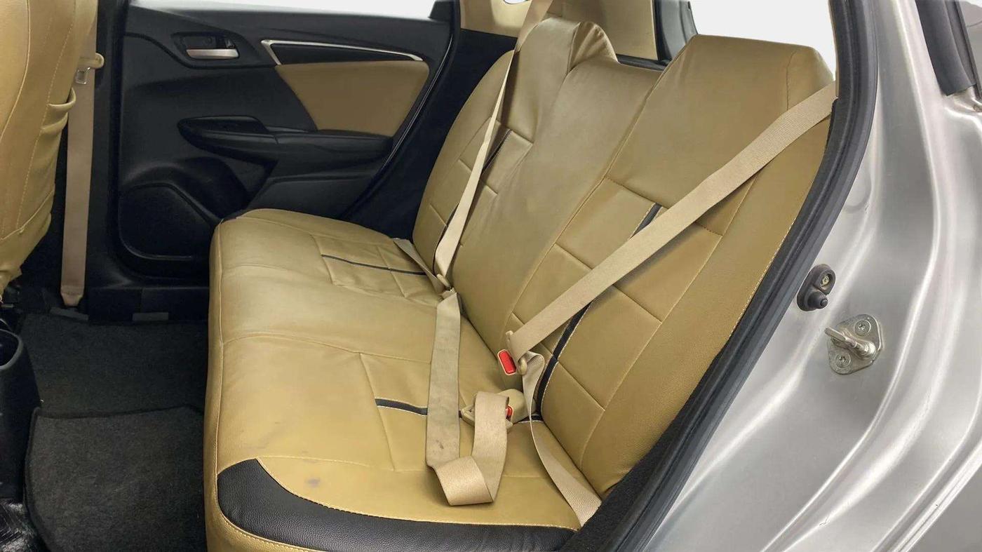 2018 Honda Jazz 1.2L I-VTEC V, Petrol, Manual, 25,323 km, Right Side Rear Door Cabin