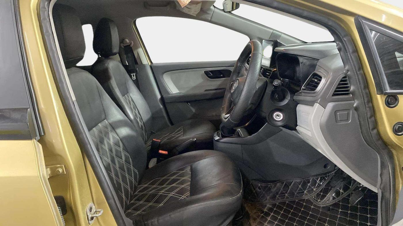 2020 Tata ALTROZ XE PETROL, Petrol, Manual, 40,482 km, Right Side Front Door Cabin