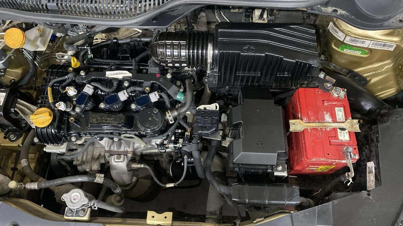 2020 Tata ALTROZ XE PETROL, Petrol, Manual, 40,482 km, Engine View - Left