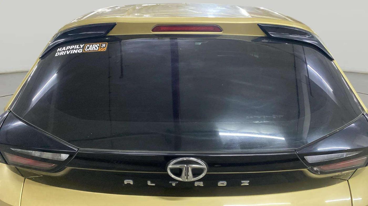 2020 Tata ALTROZ XE PETROL, Petrol, Manual, 40,482 km, Rear Windshield