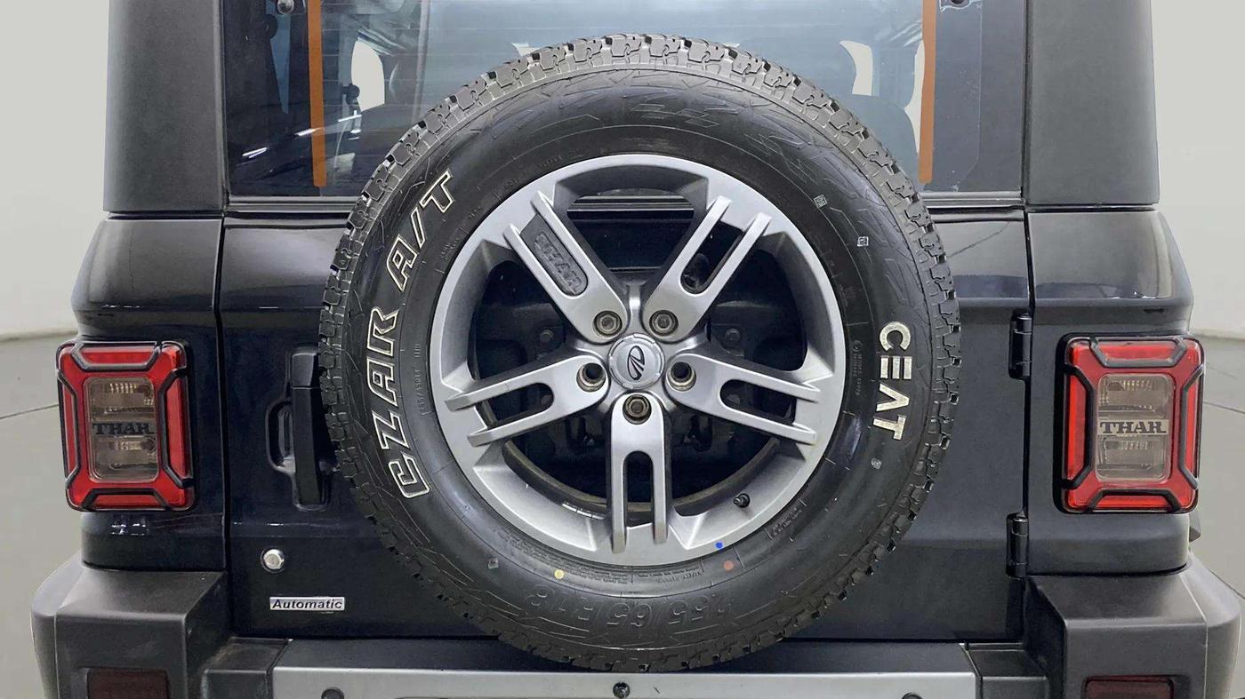 2021 Mahindra Thar LX PETROL HT 4WD AT, Petrol, Automatic, 37,539 km, Spare Tyre