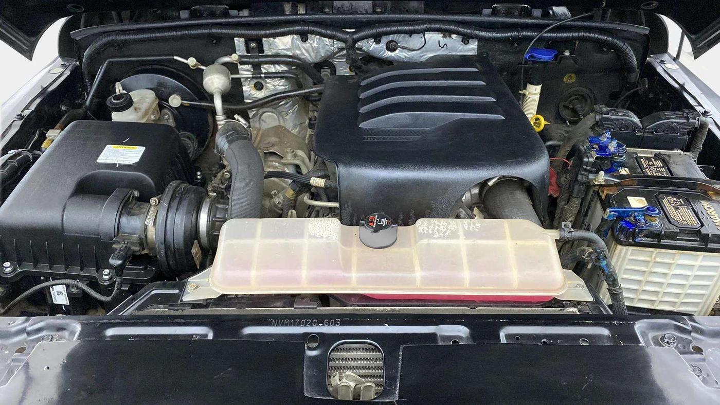 2021 Mahindra Thar LX PETROL HT 4WD AT, Petrol, Automatic, 37,539 km, Engine View