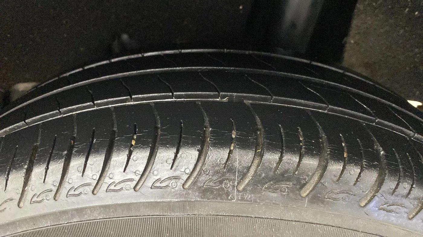 2020 Maruti Baleno DELTA PETROL 1.2, Petrol, Manual, 32,865 km, Left Rear Tyre Tread