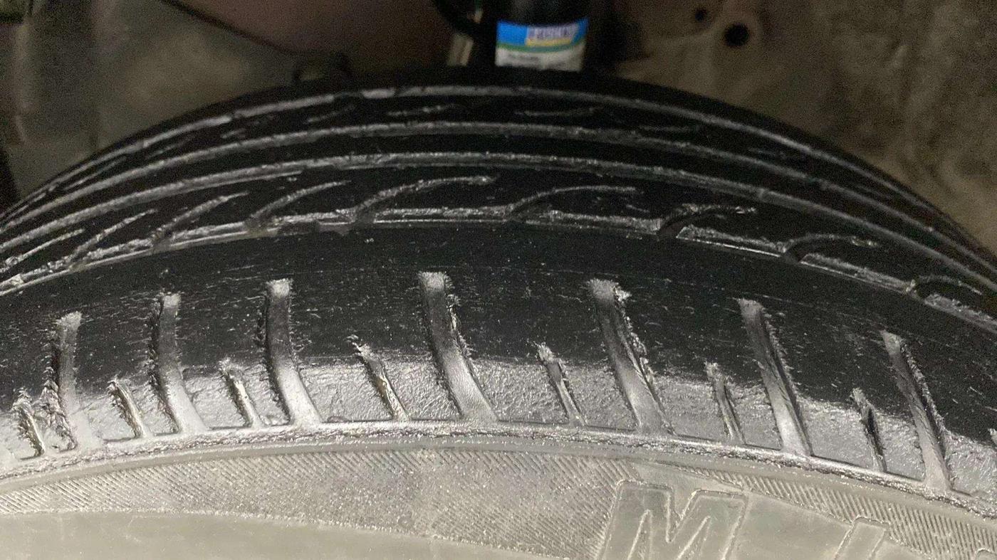 2014 Honda Amaze 1.2L I-VTEC S, Petrol, Manual, 96,933 km, Left Front Tyre Tread