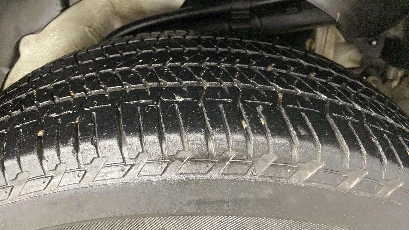 2021 Mahindra XUV500 W7 AT, Diesel, Automatic, 39,696 km, Left Rear Tyre Tread
